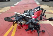 Jovem morre após bater moto em poste em cruzamento de Rio Preto