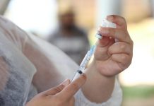 Governo reforça importância da 2ª dose contra Covid-19 antes das festas de final de ano