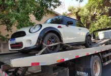 Polícia Civil apreende lancha, carros de luxo e motos em condomínio de ranchos em Penápolis