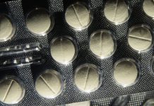 Mobilização alerta para riscos da automedicação com antibióticos