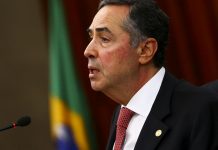 Barroso pede manifestação do governo sobre passaporte da vacina