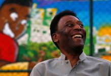 Pelé é internado para continuar tratamento de tumor do cólon em SP