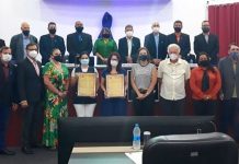Equipe da Carreta do Hospital de Amor recebe Voto de Congratulação na Câmara