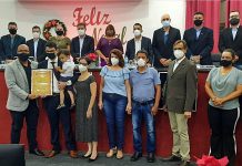 Bruno Arena recebe Voto de Congratulação na Câmara