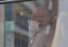 Governo de SP prorroga obrigatoriedade do uso de máscaras até 31 de janeiro de 2022