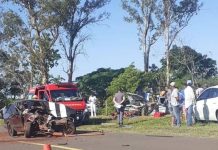 Motoristas morrem após acidente entre carros em estrada vicinal de Mirandópolis