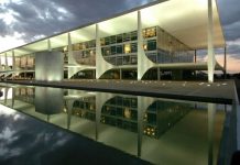 Jair Bolsonaro promulga Fundo Eleitoral de até R$ 5,7 bilhões