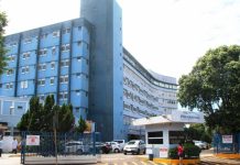 Menina de 2 anos morre após se afogar em piscina de chácara em Araçatuba