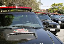 Operação cumpre mandados em imóveis ligados a médico apontado como chefe de esquema que desviou milhões da saúde