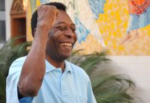 Pelé recebe alta após internação para tratamento de tumor no cólon