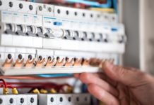 Neoenergia Elektro orienta sobre os cuidados com a rede elétrica durante reformas residenciais