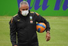 Tite diz que esperava estar “mais light” após vaga na Copa e projeta mudanças na Seleção entre jogos
