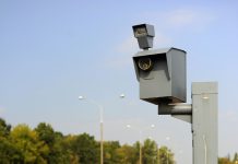 Radar que aplicou mais de 2 mil multas em 2021 é alvo de vandalismo em Votuporanga