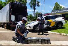 Casal é preso ao transportar tijolos de cocaína em caminhão em rodovia de Araçatuba
