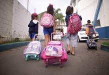 Mais de 9 mil estudantes voltam às aulas presenciais nas escolas municipais