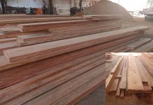 Polícia Ambiental constata venda irregular de madeira nativa e multa madeireira