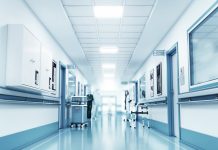 Vacinação mudou perfil dos pacientes hospitalizados e mortos pela COVID-19, diz estudo