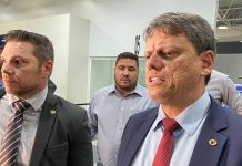 ‘Missão aceita’, diz Tarcísio sobre pré-candidatura ao governo de SP