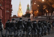 Rússia promete reprimir manifestações contra guerra