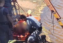 Bombeiros resgatam homem nu flagrado tomando sol em canaleta de rio em Rio Preto