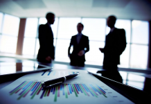 Crescimento das empresas se mantém, mas previsão de aumento nas vagas de trabalho aponta para novas oportunidades à população da região