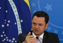 Ministério da Justiça muda para 18 anos classificação etária de filme de Danilo Gentili