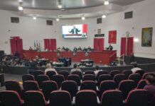 Vereadores aprovam mais R$ 300 mil para pavimentação do prolongamento da Mário Pozzobon e adiam subsídio da circular