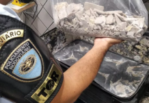 Peruano é preso por tráfico internacional de drogas ao ser flagrado com pasta base de cocaína em mala