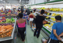 Inflação força mudança de hábitos no supermercado, aponta Abras