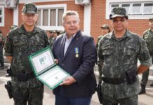 Presidente da Alesp, Carlão Pignatari recebe homenagem da Polícia Militar Ambiental por serviços prestados ao meio ambiente