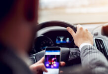 Maio Amarelo: associação alerta para riscos do celular ao volante