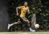 Lucas Braga se reinventa no Santos e vira jogador versátil com Bustos