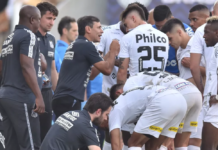 Bustos vê “resultado horrível” e elogia o Santos: “Jogamos de igual para igual”
