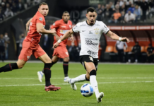 Corinthians tropeça em jogo “goleável”, avança na Libertadores, mas frustra torcida