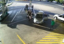 Policiais ambientais socorrem bebê engasgado em posto de combustíveis de Penápolis