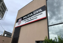 Polícia investiga denúncia de jovem agredida, obrigada a andar em cacos de vidro e mantida presa em casa