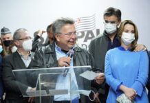 Ao lado de Carlão Pignatari, governador Rodrigo Garcia repassa R$ 2,5 milhões para a Santa Casa de Fernandópolis