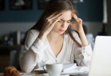 Enxaqueca requer tratamento médico, alerta neurologista