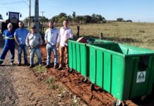 Prefeitura e Saev Ambiental limpam área de descarte de lixo e instalam contêineres em Simonsen