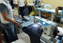 Bolivianos são encontrados trabalhando sem carteira assinada em oficinas de costura de Bady Bassitt
