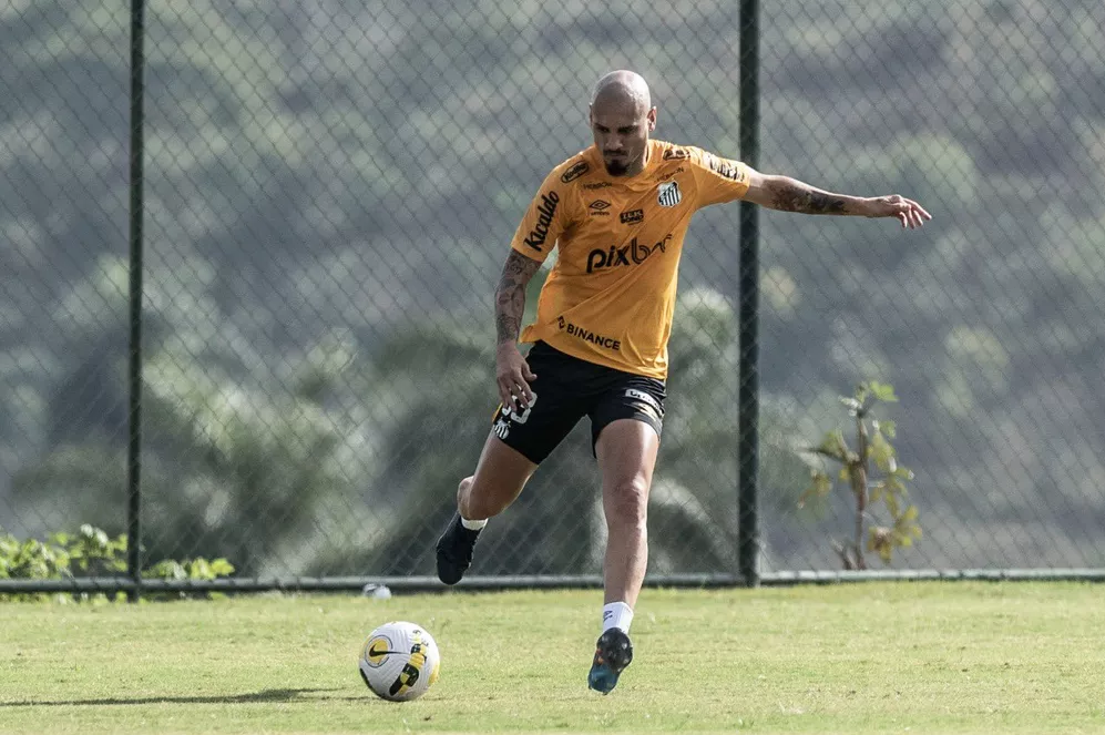 Santos anuncia a contratação do atacante Bryan Angulo - Diário do