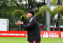 Ceni deve mudar o time contra Palmeiras