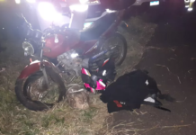 Casal fica ferido após motocicleta bater na traseira de caminhão em rodovia entre Rio Preto e Guapiaçu