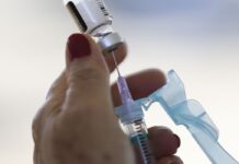 Covid-19: governo libera quarta dose para maiores de 40 anos