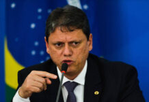 Tarcísio Freitas lidera pesquisa espontânea para o Governo de SP