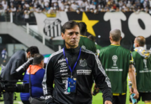 Santos demite Fabián Bustos