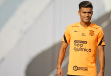 Fausto Vera explica estilo de jogo e exalta estrutura do Corinthians: “Maior clube do Brasil”