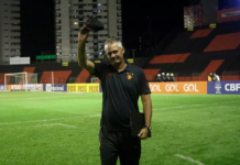 Lisca admite interesse em assumir o Santos