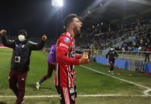 Calleri elogia raça do São Paulo e se diz bravo por expulsão