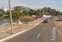 Morador de rua morre atropelado por carro em avenida de Rio Preto